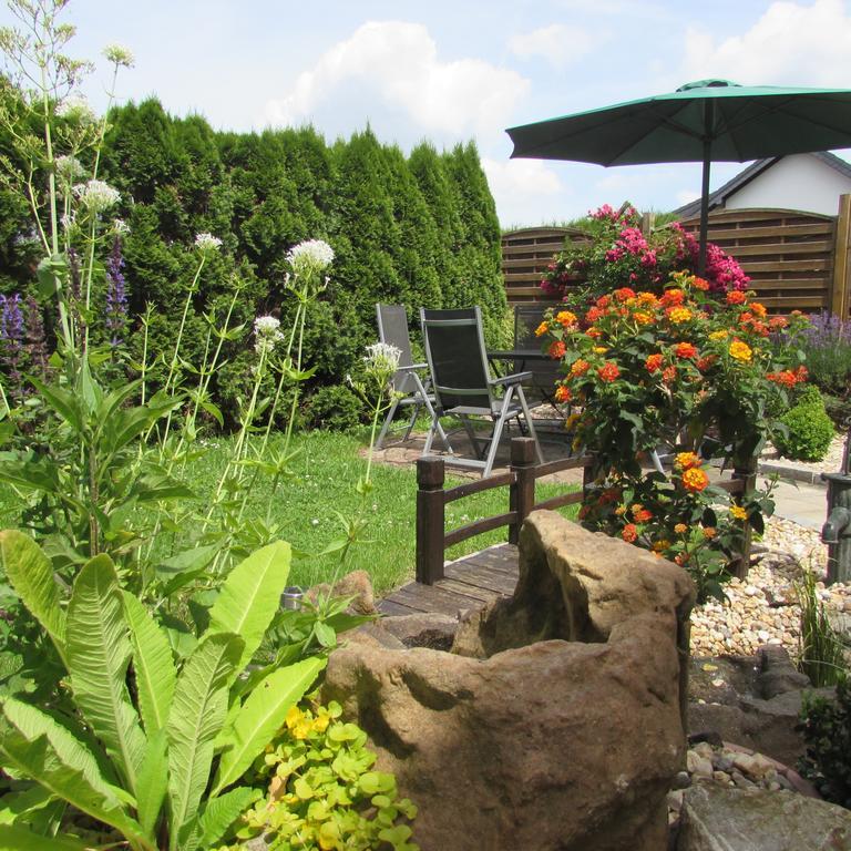 Eifel Quartier Ferienhaus เมเคอร์นิค ภายนอก รูปภาพ